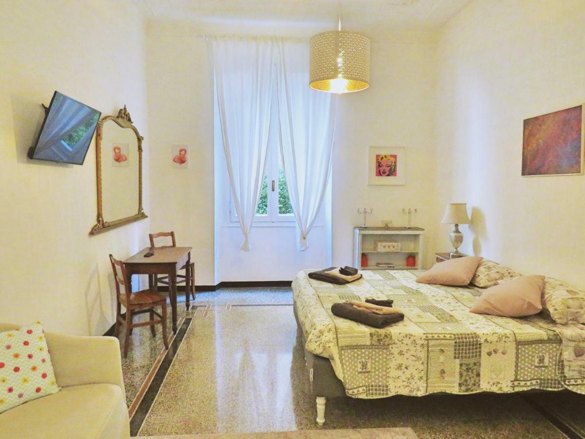 Central Chic Apartment 제노바 외부 사진
