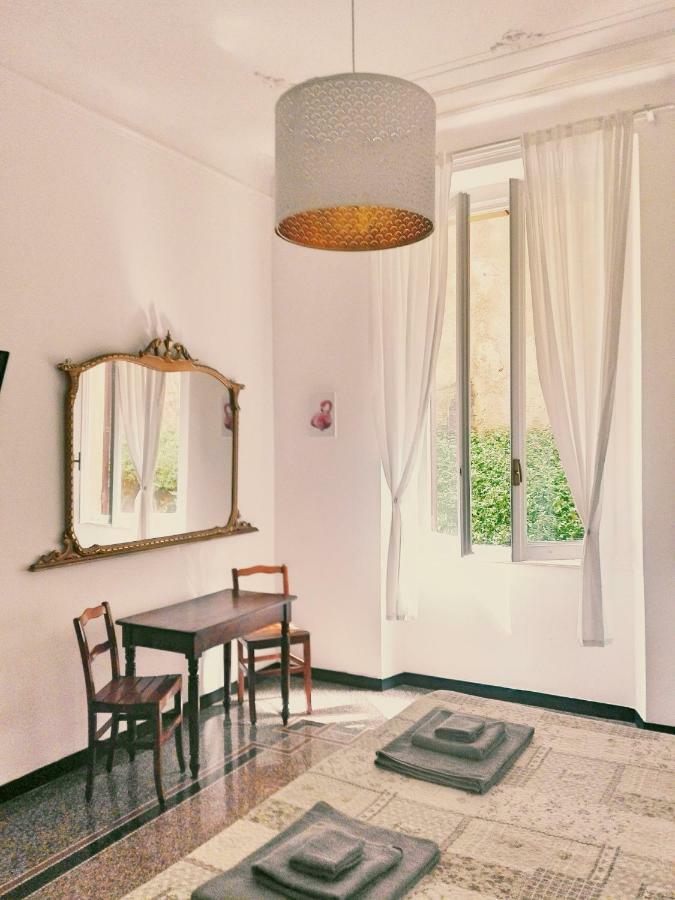 Central Chic Apartment 제노바 외부 사진