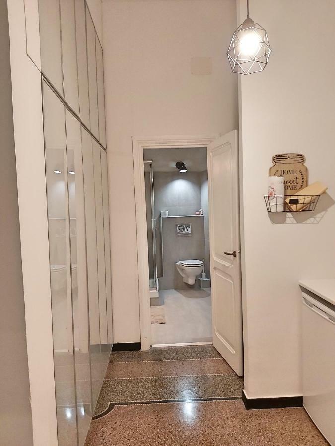 Central Chic Apartment 제노바 외부 사진